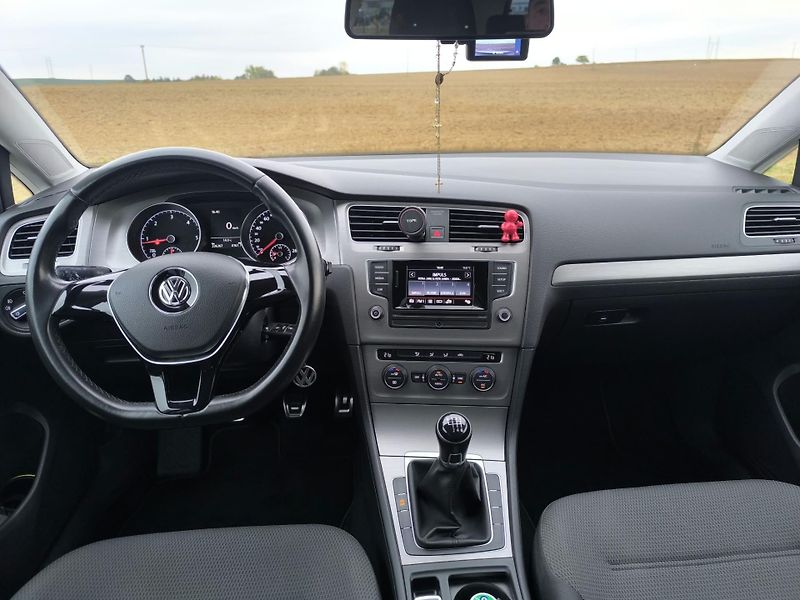 Volkswagen Golf (2016) VW Golf VII - fotka 5 z 13