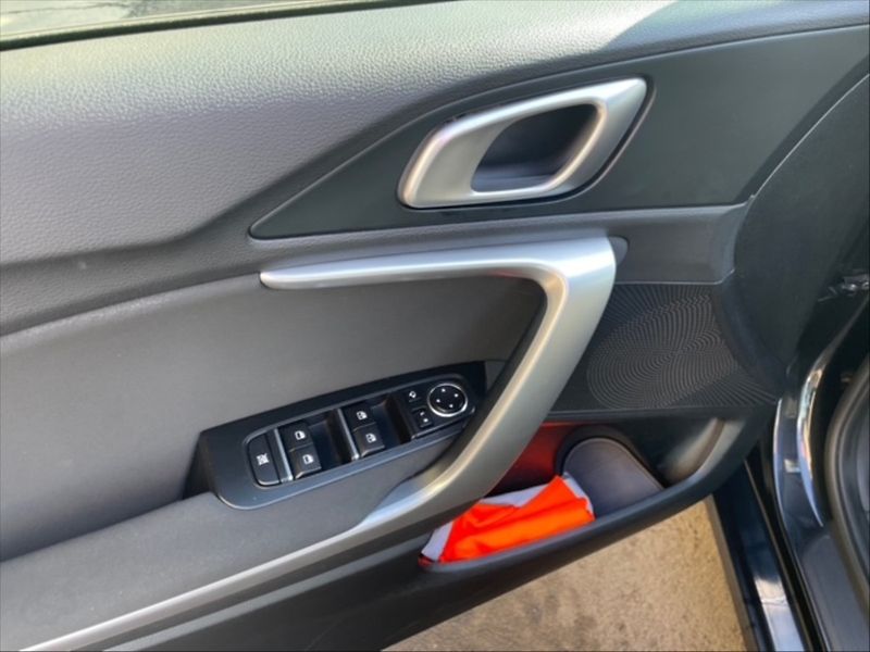 Kia Ceed 1,0 T-GDI 88 Top - fotka 11 z 11