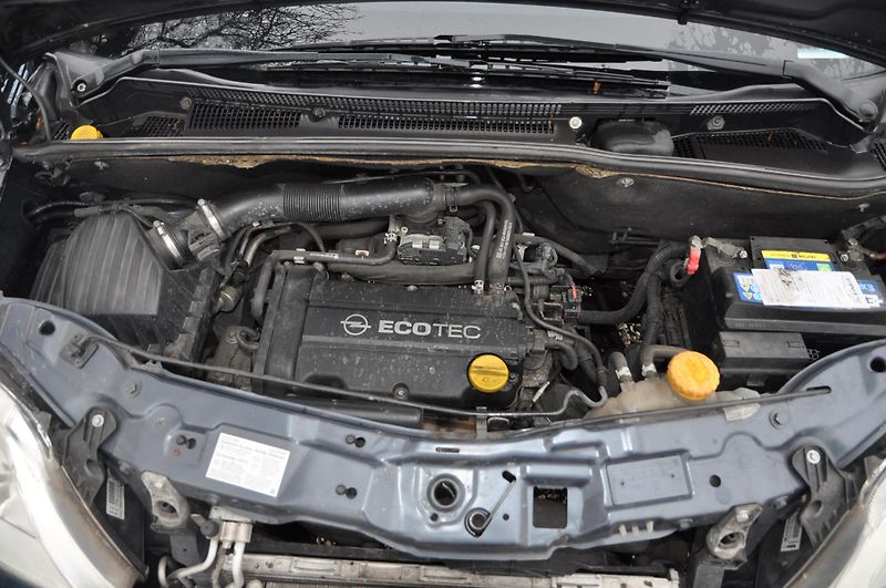 Opel Meriva 1.4i 16V 66kW - fotka 9 z 12