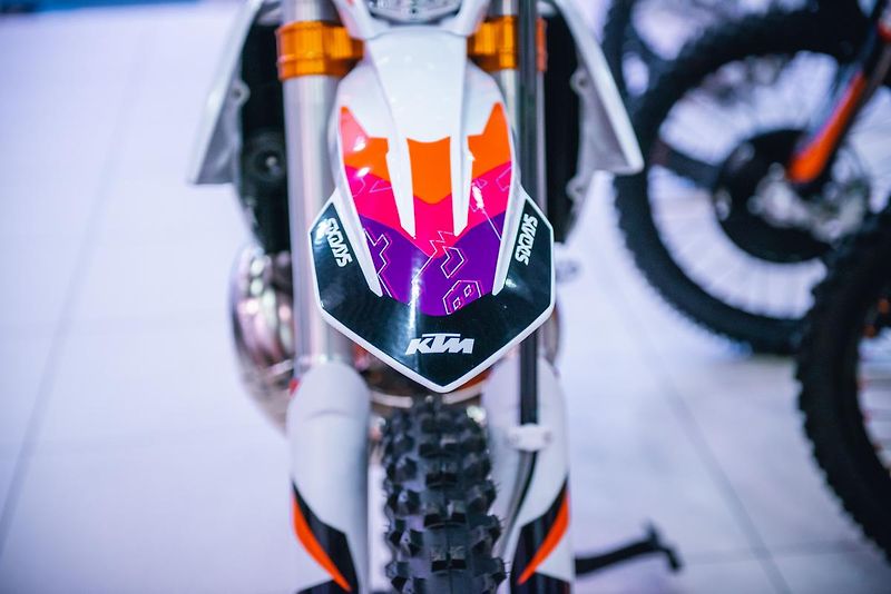 KTM 300 EXC SIX DAYS Nová 0MTH - fotka 10 z 36