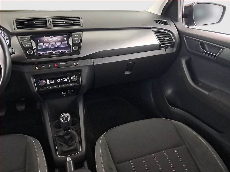 Škoda Fabia (2021) Style 1.0 TSI, Serv.kniha - fotka 8 z 16