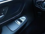 Mercedes-Benz Třídy V (2021) 300 d 4MATIC, SR - náhled 16