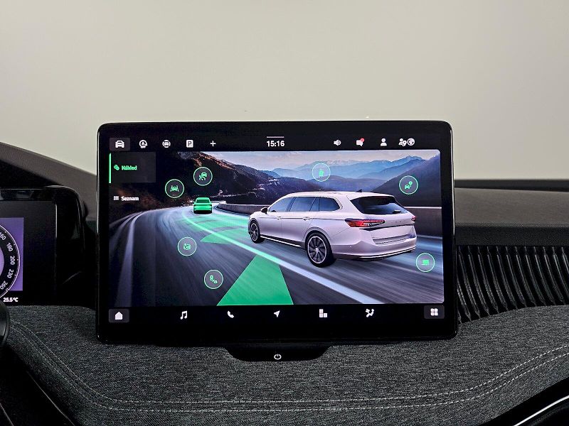 Škoda Superb (2025) COMBI 1.5TSi SELECTION CITY TA - fotka 16 z 34