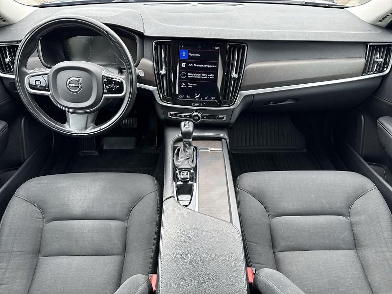 Volvo V90 (2019) 2.0 TDI 4x4 Automat CROSS COUN - fotka 5 z 31