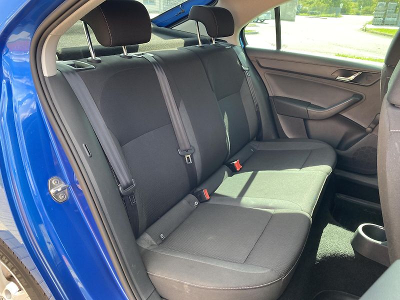 Škoda Rapid (2015) 1.2TSi, KLIMA, NAJ.108TIS.KM!! - fotka 26 z 32