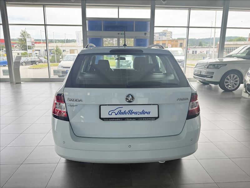 Škoda Fabia 1,2   TSI 66kW,SERVISKA - fotka 5 z 24