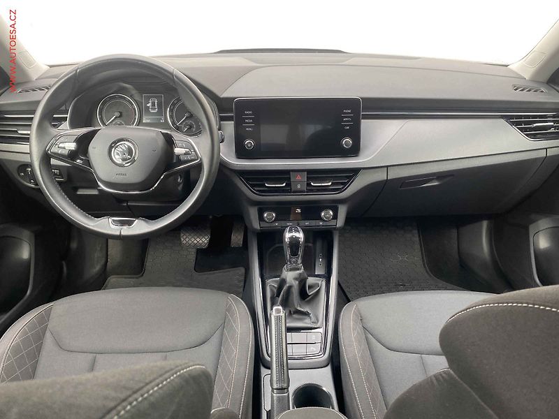 Škoda Kamiq (2022) 1.0 TSi, Ambition, DSG, LED - fotka 8 z 18