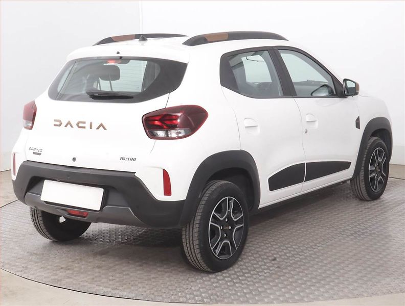 Dacia Spring (2023) Extreme Electric 65 (27 kWh) - fotka 5 z 17