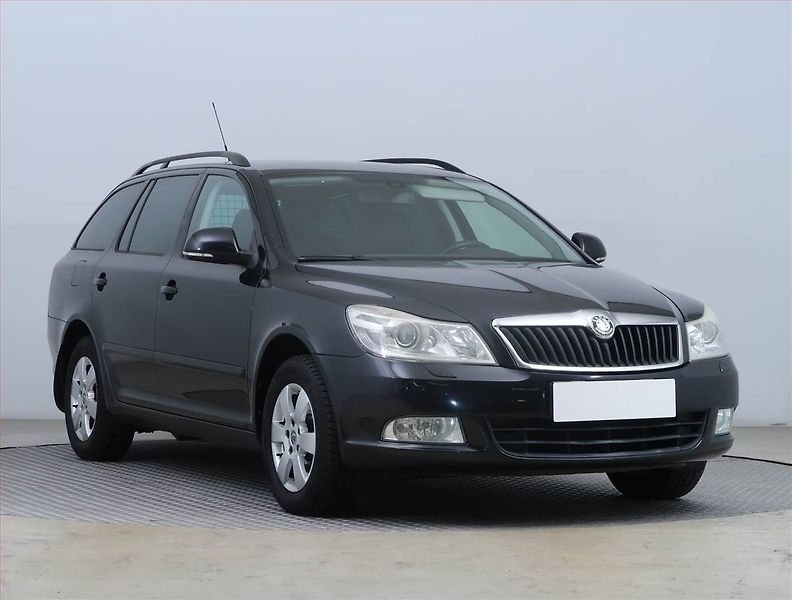 Škoda Octavia (2010) 1.2 TSI, Xenony, Tempomat - fotografie inzerátu