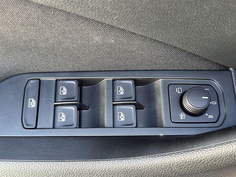 Škoda Scala (2024) 1.0 TSI DSG Selection - fotka 11 z 31