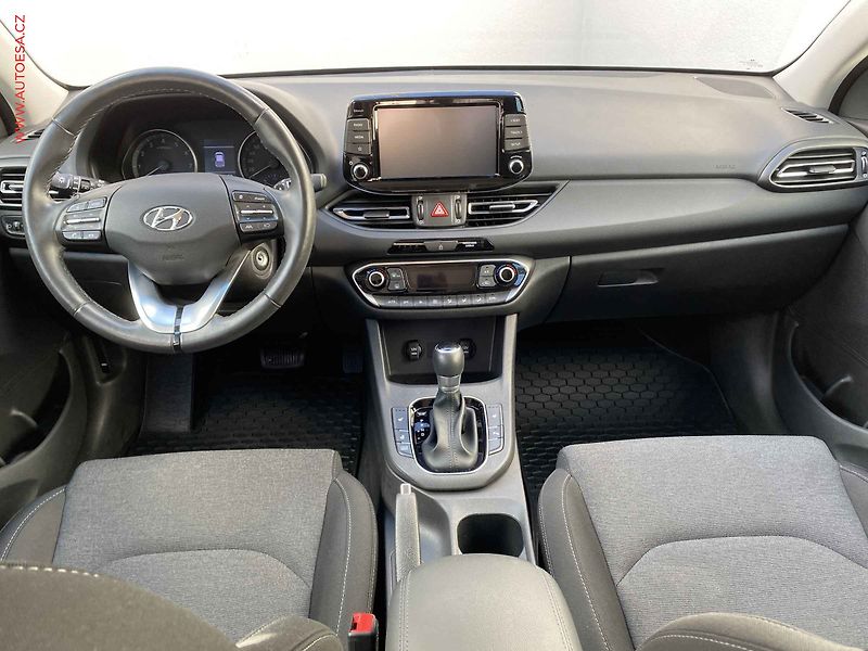 Hyundai i30 (2023) 1.0 T-GDi, 2.maj,ČR, Smart - fotka 8 z 19