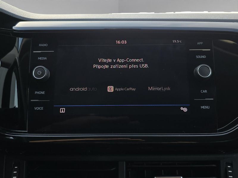 Volkswagen T-Cross (2019) 1.0 TSi 85kW, LED, DPH - fotka 20 z 24