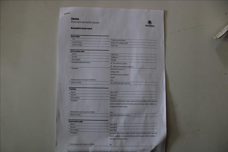 Škoda Karoq 2,0 TDi  DPH,ČR,S.KNIHA,STYLE - fotka 33 z 33