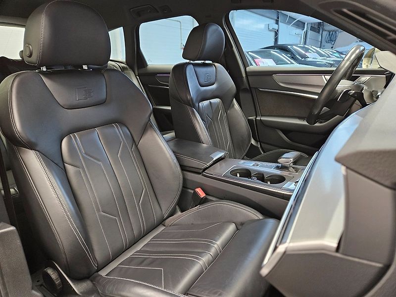 Audi A6 45TFSI q S-Line Matrix Kůže - fotka 12 z 26