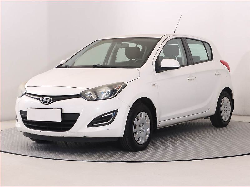 Hyundai i20 (2014) 1.2, Serv.kniha - fotka 2 z 13