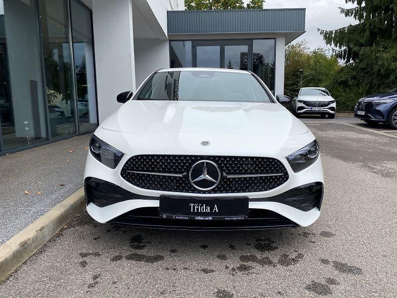 Mercedes-Benz Třídy A (2026) A 250 e - HYBRID - fotka 2 z 9
