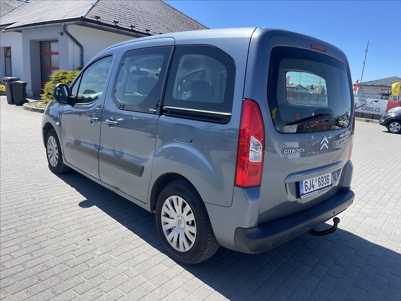 Citroën Berlingo 1,6 HDi 68kw Klima ESP Tažné - fotka 28 z 31