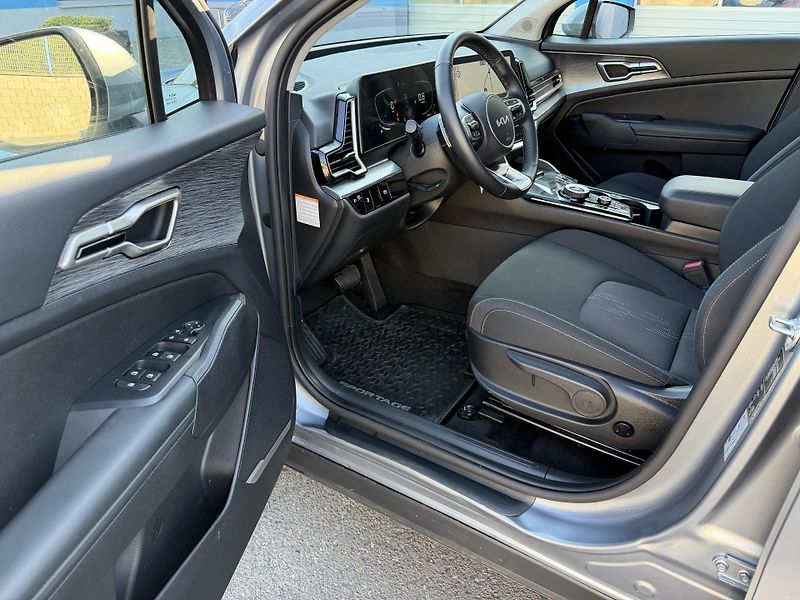 Kia Sportage 1.6 T-GDI 118KW automat navi - fotka 15 z 23