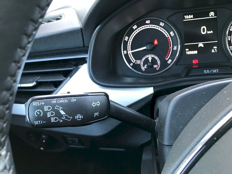 Škoda Scala (2021) AMBITION 1,0 TSI 81 kW - fotka 17 z 25