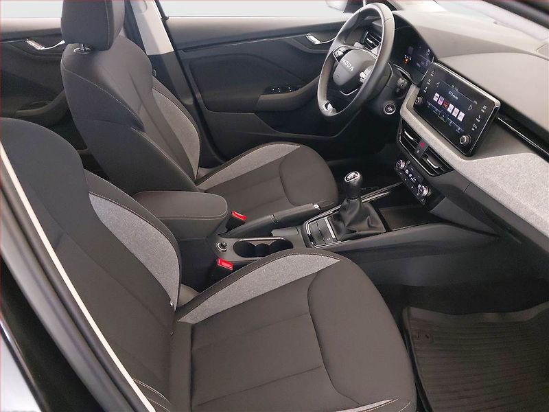 Škoda Scala (2025) Selection 1.0 TSI - fotka 9 z 17