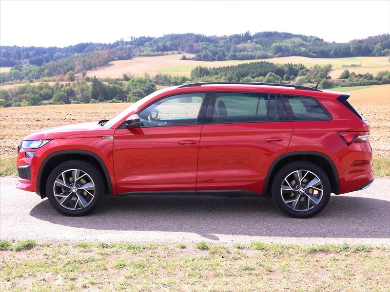 Škoda Kodiaq 1,5 TSI 110kW DSG Sportline DP - fotka 4 z 30