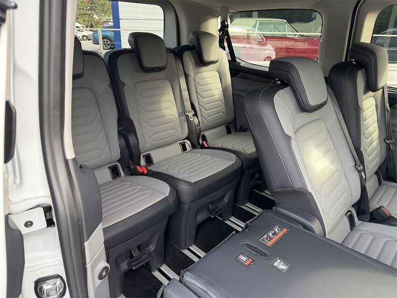 Ford Tourneo Custom (2026) Titanium X L1, Tourneo, 2.5 Du - fotka 11 z 21
