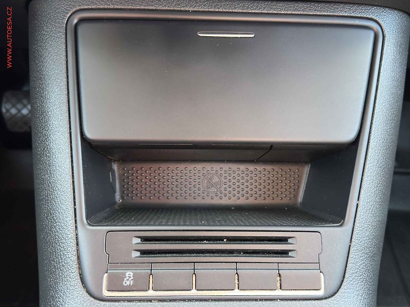 Volkswagen Tiguan (2010) 2.0TDi 4x4, Trend, TZ - fotka 14 z 16