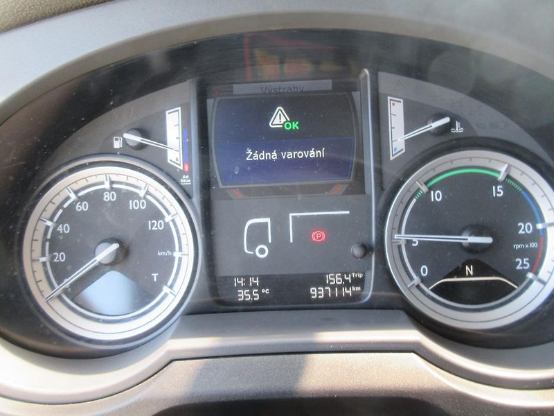 DAF XF 106.460, standard, hydraulika - fotka 6 z 22