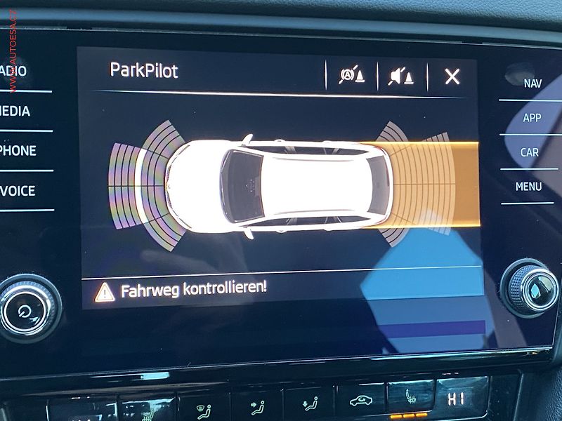Škoda Octavia (2017) 1.6 TDi, Style, TZ - fotka 16 z 17