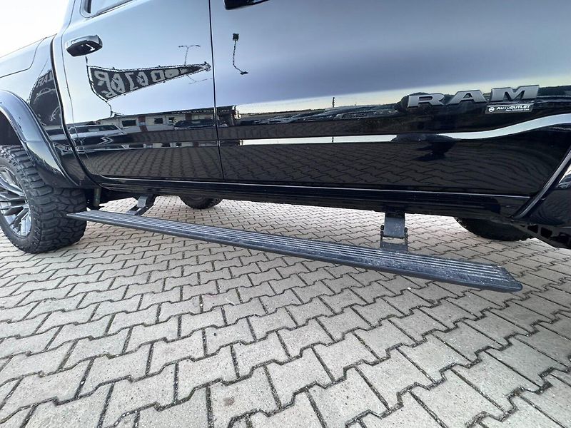 RAM 1500 (2024) LIM 4X4 291KW 5,7 HEMI 6 DPH - fotka 44 z 50