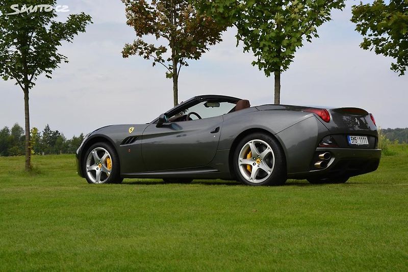 Ferrari California (2011) Top Podepsaná KIMI RAIKKONEN - fotka 24 z 48