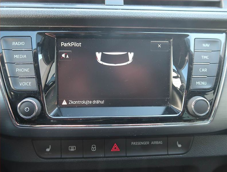 Škoda Fabia (2016) Ambition 1.2 TSI, Tempomat - fotka 15 z 15