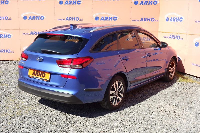 Hyundai i30 1,4 T-GDi,ČR,1 MAJ.,52TIS.KM. - fotka 7 z 44