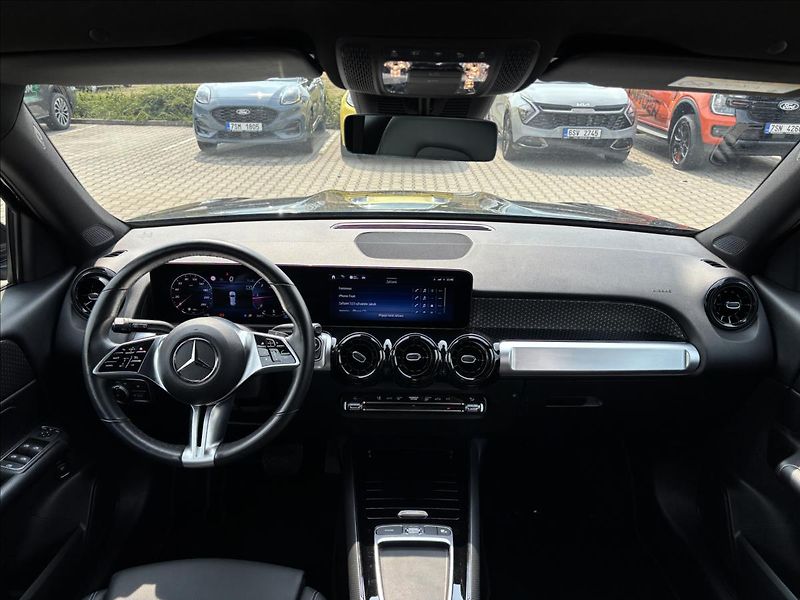 Mercedes-Benz GLB 2,0 200d 110kW 4Matic DCT - fotka 16 z 52