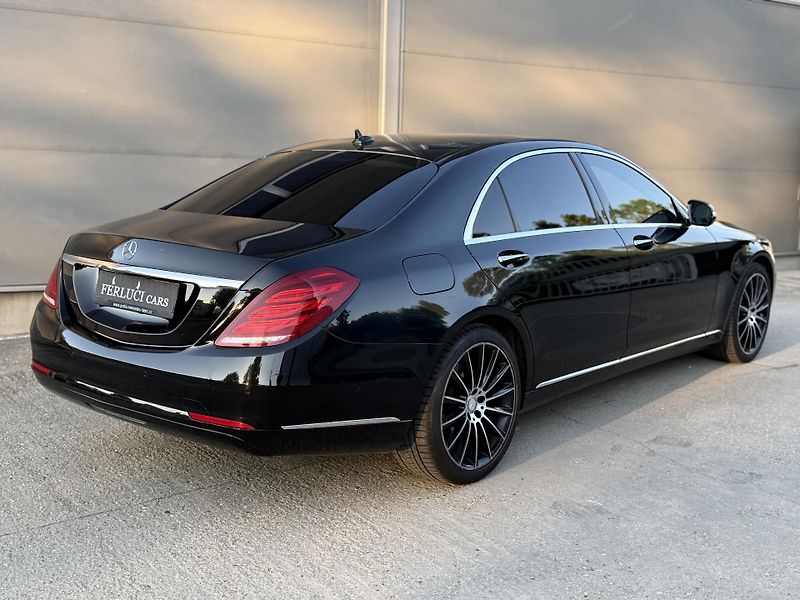 Mercedes-Benz Třídy S (2017) Mercedes-Benz S 350d L 4MATIC - fotka 13 z 29