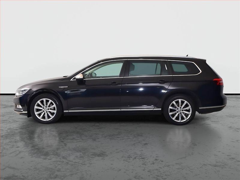 Volkswagen Passat (2017) Highline 2.0 TDI, 4X4 - fotka 3 z 21