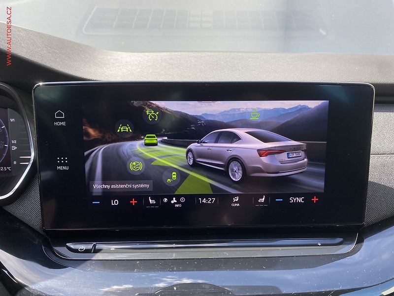 Škoda Octavia (2023) 1.5 TSi, ČR, SportLine, DSG - fotka 18 z 19