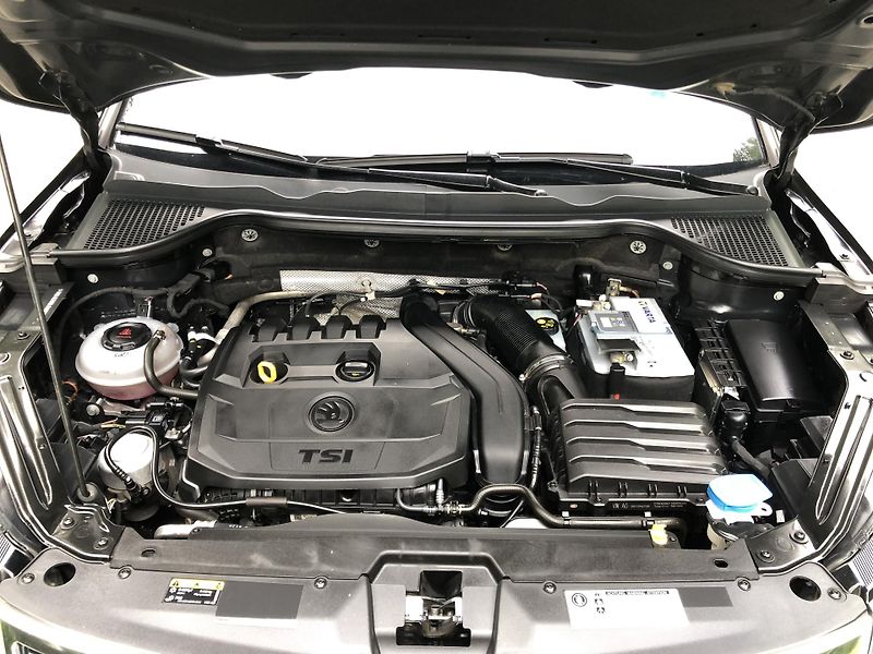 Škoda Karoq (2018) 1.5 TSI DSG STYLE - 140 000KM - fotka 18 z 18