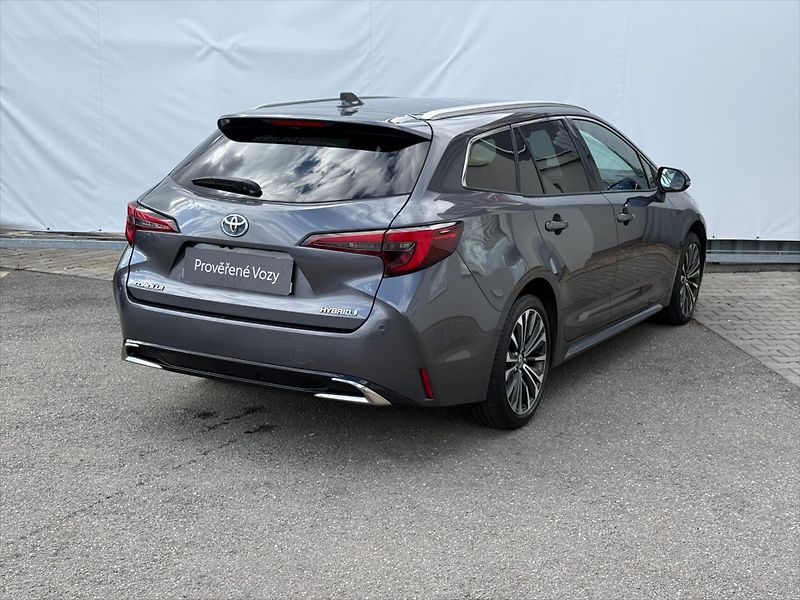 Toyota Corolla 1,8 Style, Hybrid - fotka 4 z 20