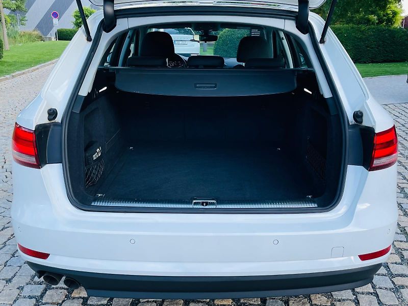 Audi A4 3.0TDI AUT KAMERA SERVISKA  - fotka 21 z 60