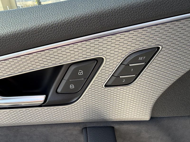 Audi Q7 (2025) 50TDI 210kW S-LINE 7MÍST NZN!! - fotka 45 z 57