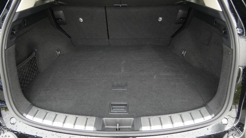 Lexus NX 350h 2.5 E-CVT Comfort Top - fotka 20 z 23