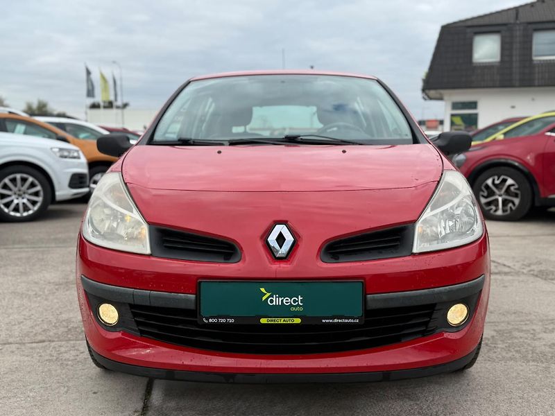 Renault Clio - fotka 4 z 9
