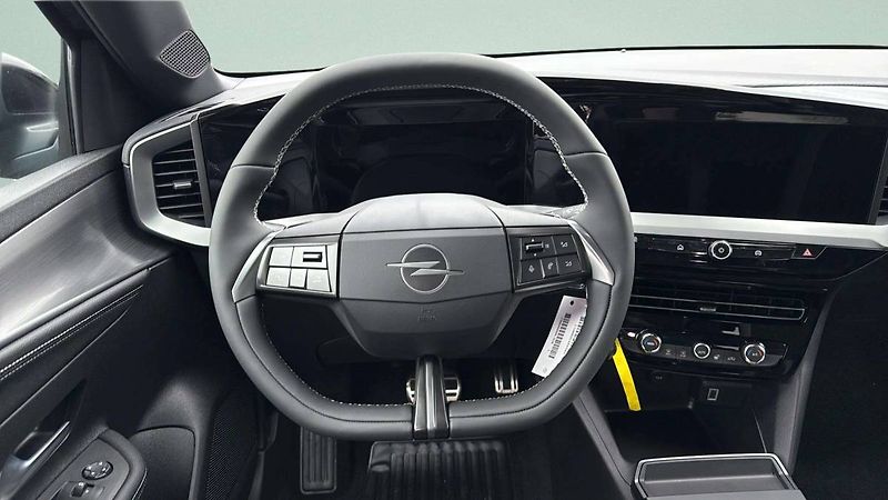 Opel Mokka (2025) GS 1.2 TURBO (96kW/130k) AT8/6 - fotka 16 z 23