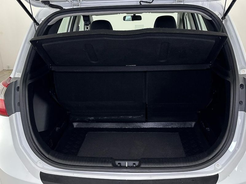 Hyundai ix20 Hatchback - fotka 10 z 28