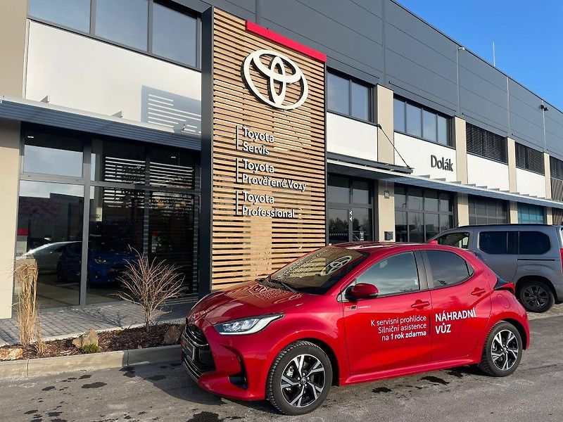 Toyota Yaris 1.5 Hybrid 116HP Style - fotka 1 z 27