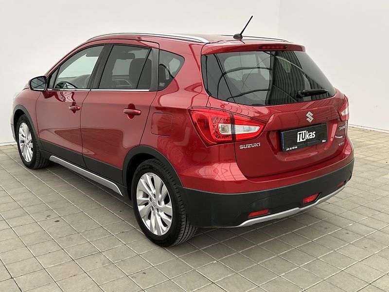 Suzuki SX4 S-Cross 1.4  4x4 Cross - fotka 3 z 51