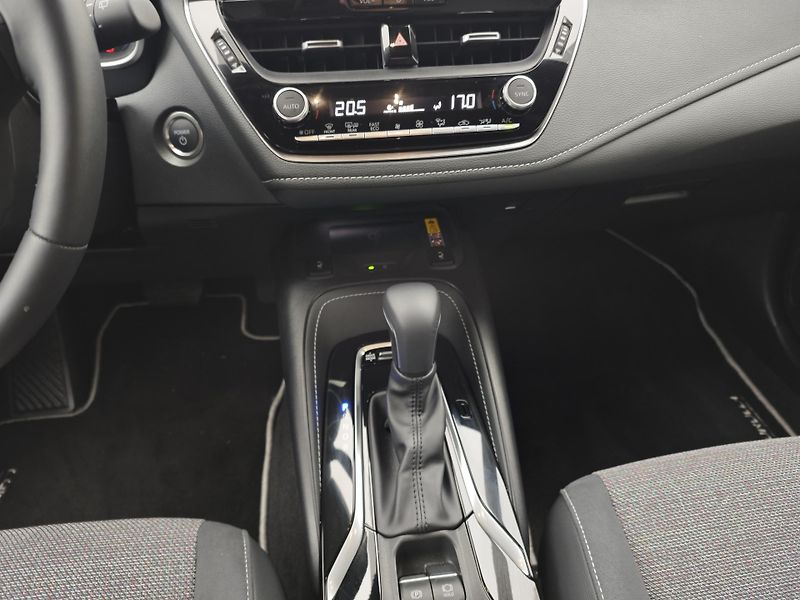 Toyota Corolla (2025) TS 1.8 HEV - STYLE - fotka 13 z 16
