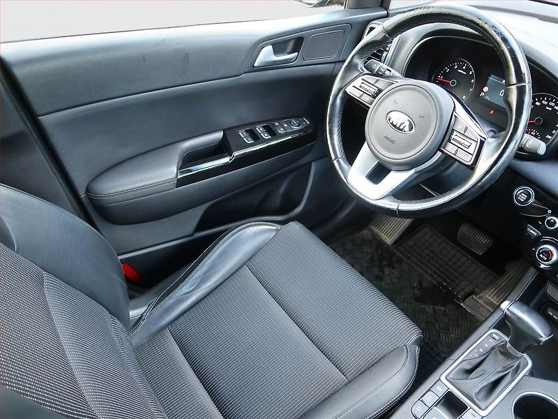 Kia Sportage (2019) Platinum 1.6 T-GDI, 4X4 - fotka 7 z 18