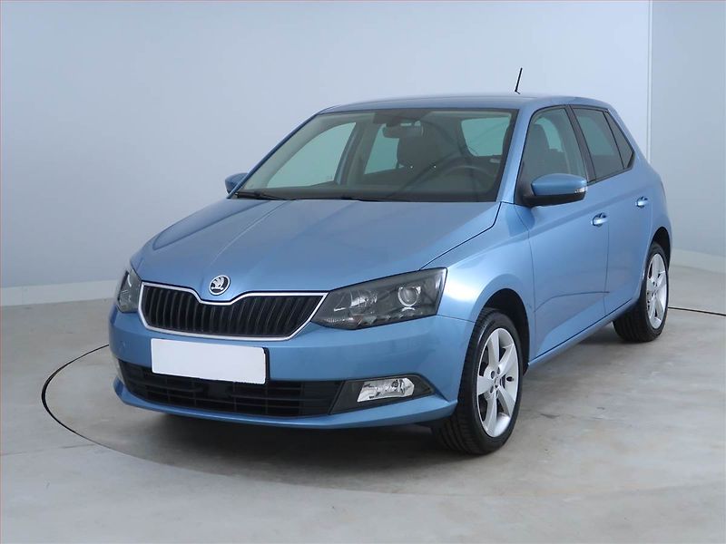 Škoda Fabia (2016) Style 1.2 TSI, Serv.kniha - fotka 2 z 15